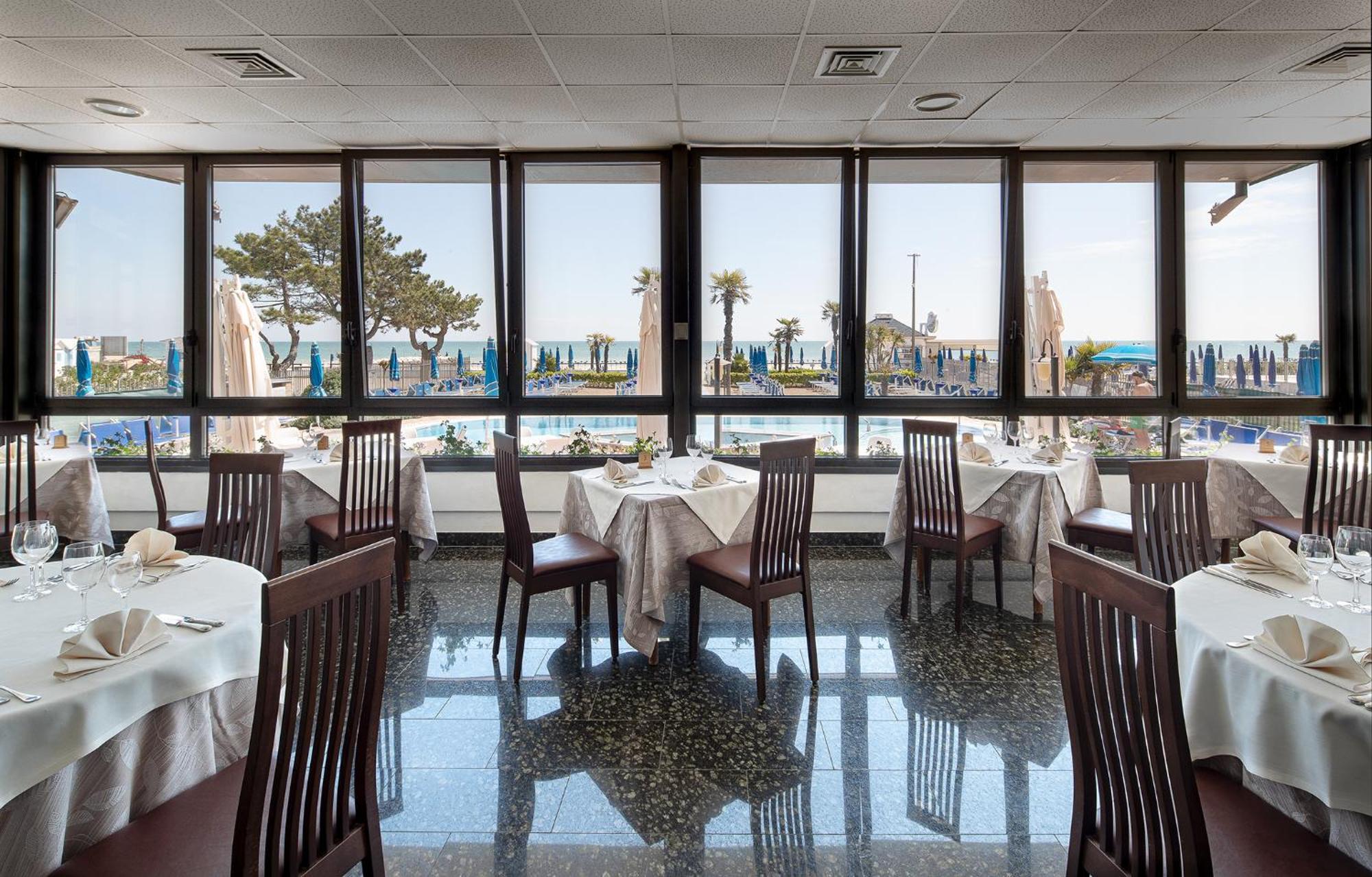 Regent'S Hotel Τζεσόλο Λίντο Εξωτερικό φωτογραφία